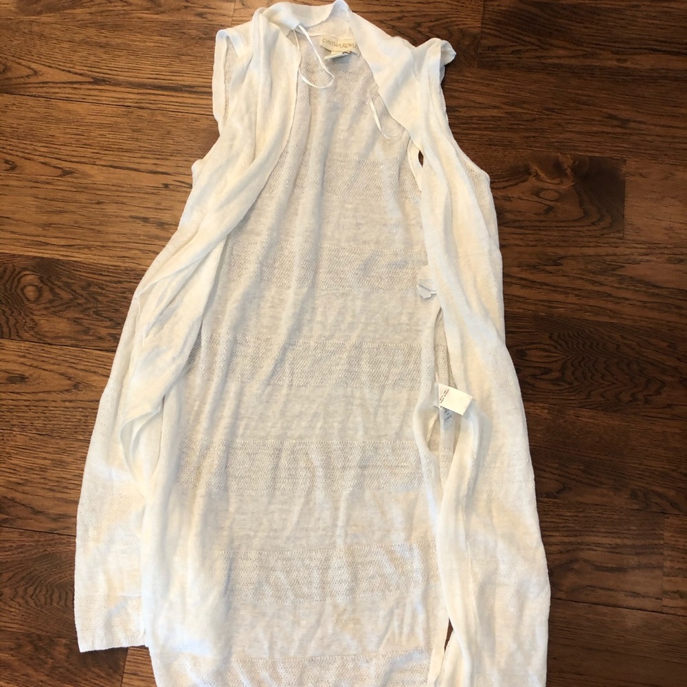White vest